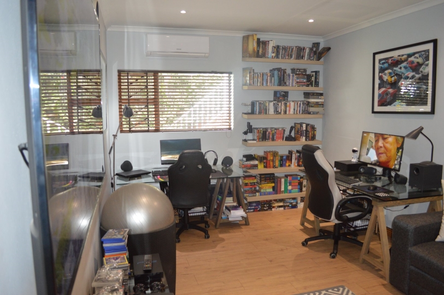 4 Bedroom Property for Sale in Wilkoppies North West